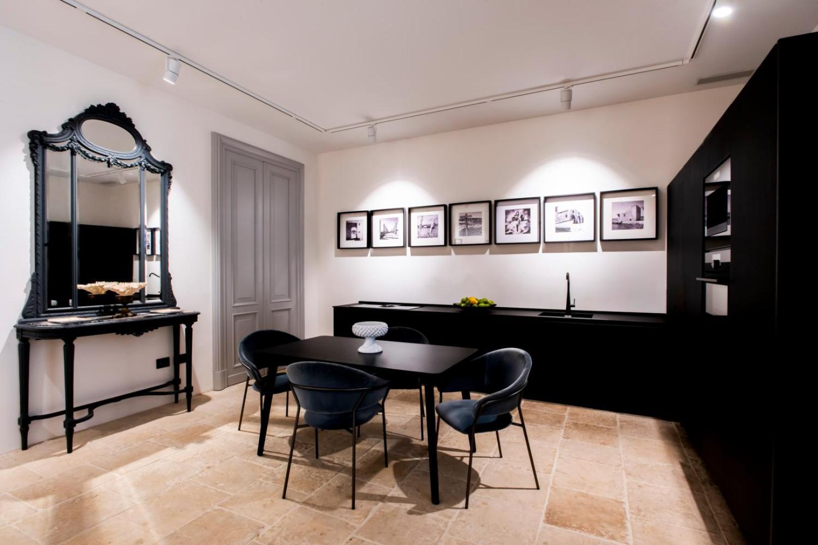 Hotel La Dependance 4*